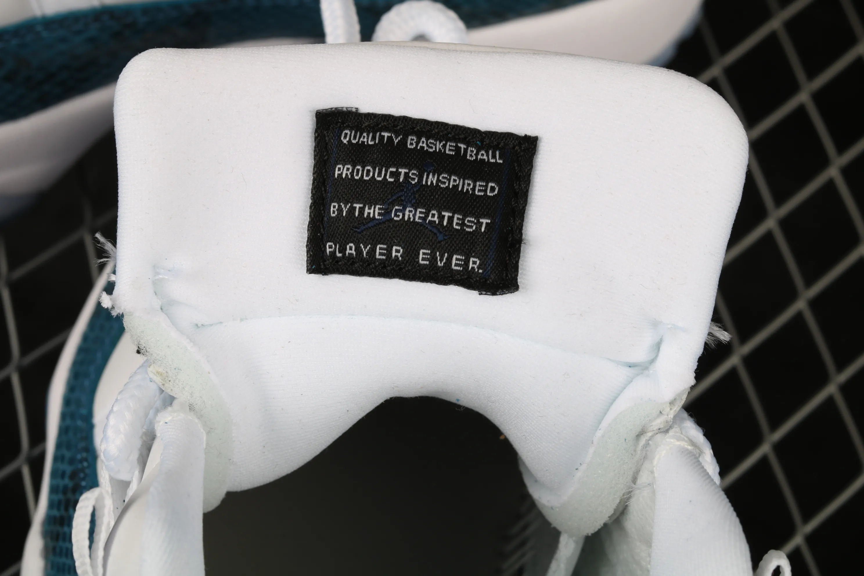 All categories Air Jordan Jordan series basketball shoes Air Jordan 11 Air Jordan 11 Retro Low "Navy Blue Snakeskin" AJ11 Blue Snake Joe 11 low-top basketball shoes CD6846-102